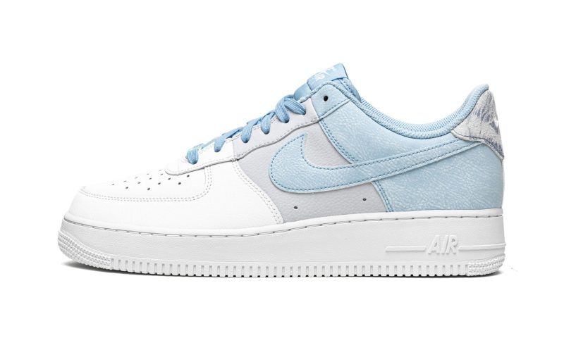 Air Force 1 '07 LV8 "Psychic Blue"