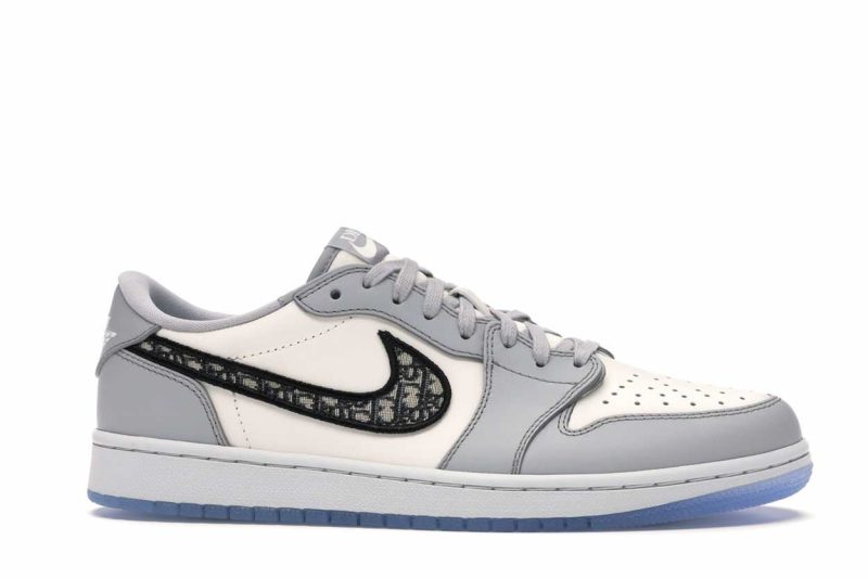 Air Jordan 1 Retro Low Dior.jpg